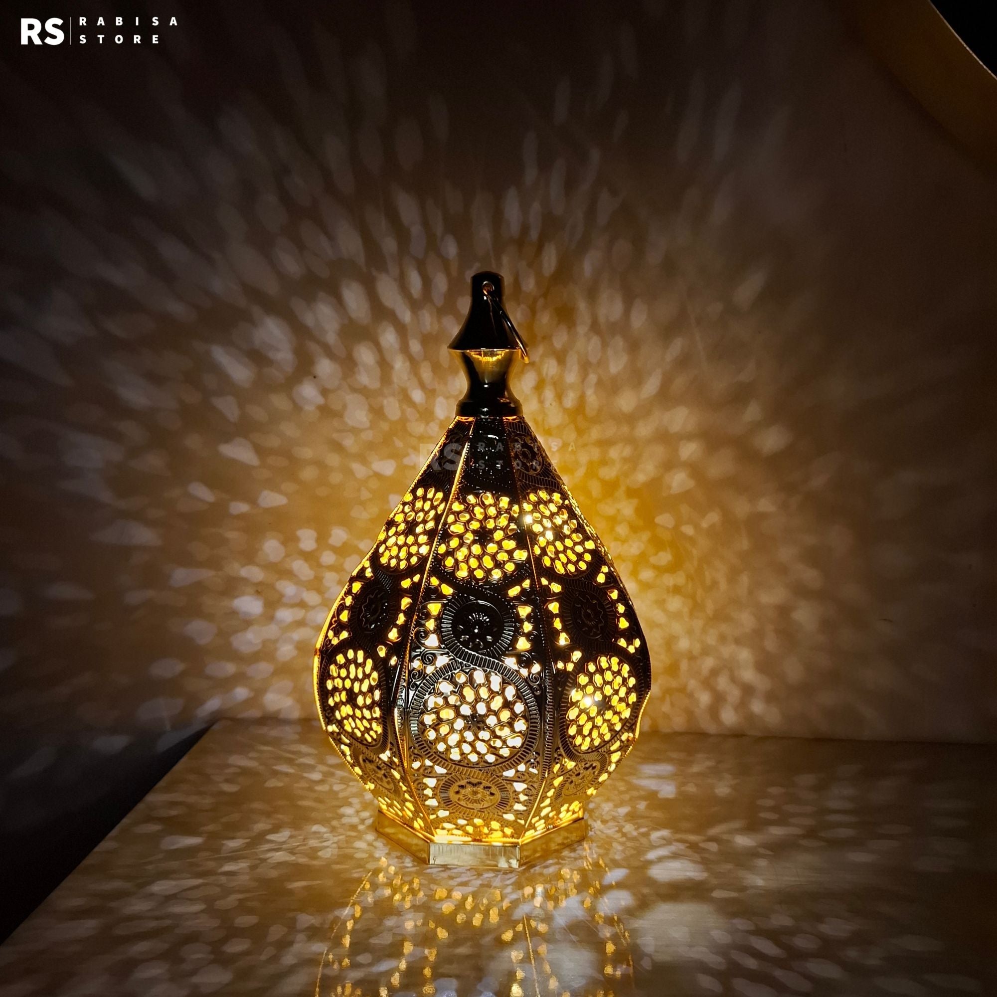 Traditional Golden Metal Lantern with Battery Light – Elegant Décor for Home & Office